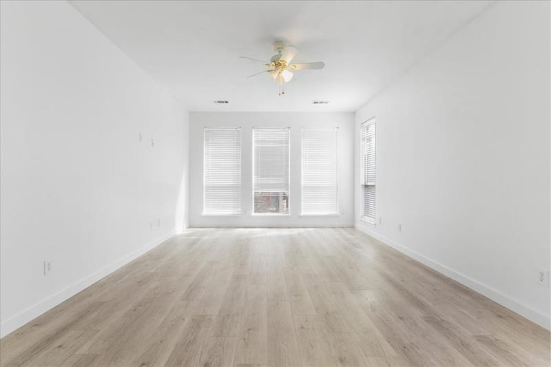 8604 Secret Forest Drive, Dallas TX 75249 - Photo 18