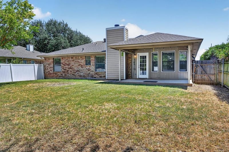7717 Dove Court, Watauga TX 76148 - Photo 19