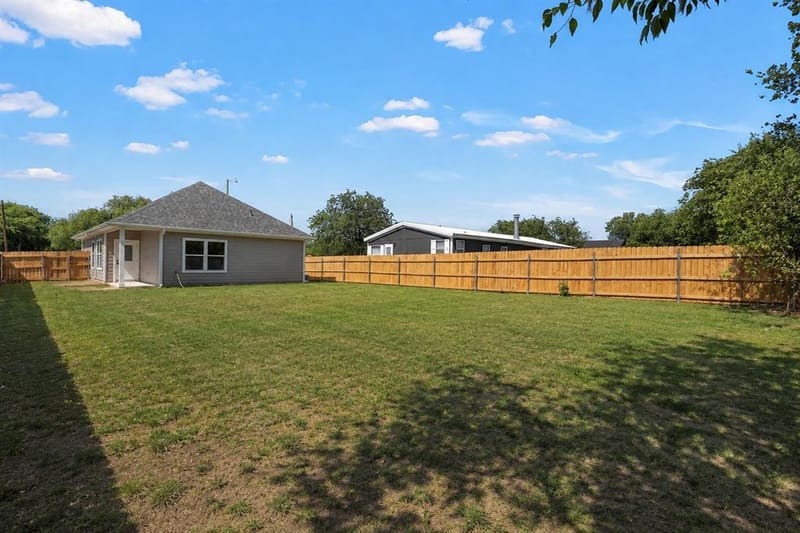 308 Mark Street, Hillsboro TX 76645 - Photo 2
