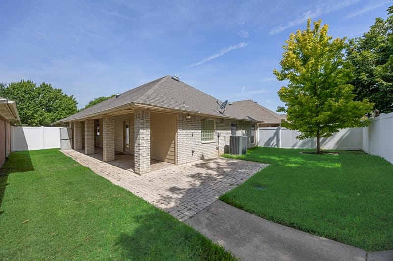 104 Enchanted Court, Red Oak TX 75154 - Photo 6