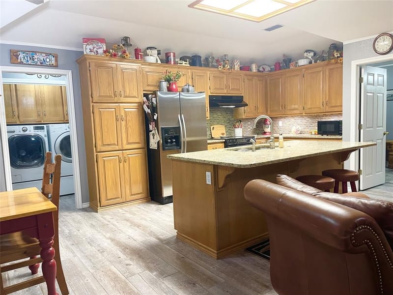 634 Maplewood Drive, Stephenville TX 76401 - Photo 2