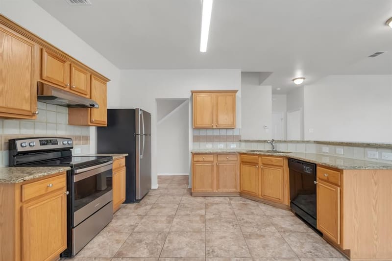 1068 Westbrook Court, Grand Prairie TX 75052 - Photo 9