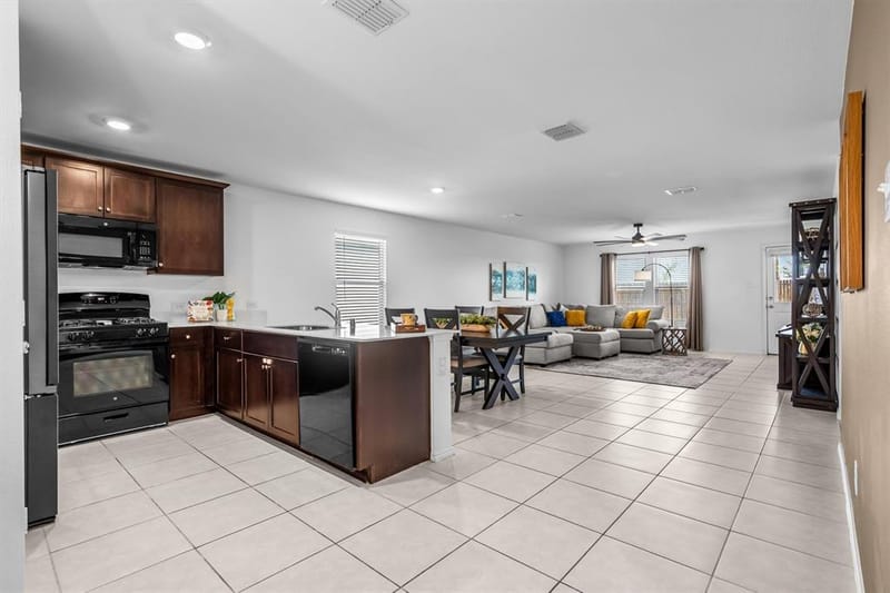 404 Ranchito Pass, Fort Worth TX 76052 - Photo 8