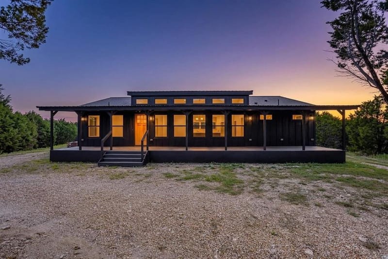 8512 Hilltop Drive, Cleburne TX 76033