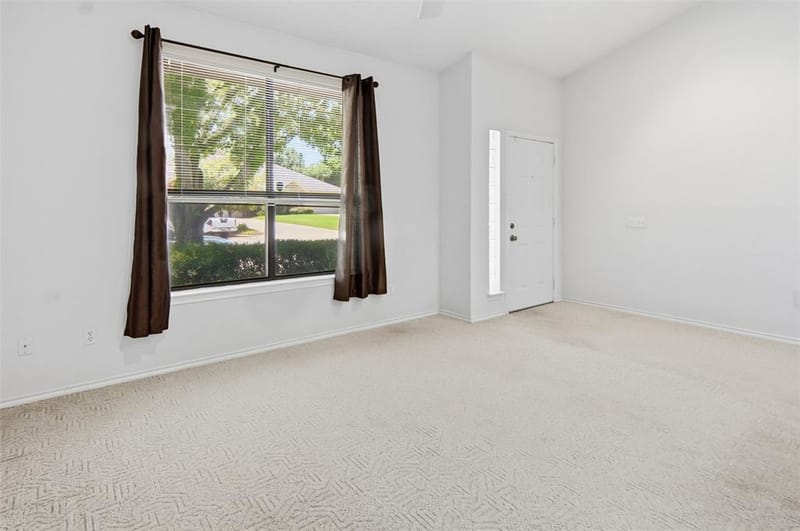 937 Heather Court, Weatherford TX 76086 - Photo 6