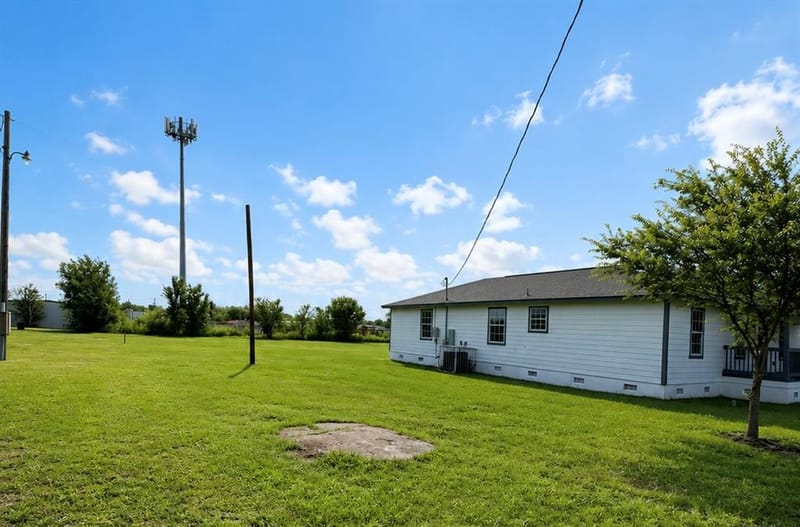 1217 S 9th Street, Corsicana TX 75110 - Photo 10