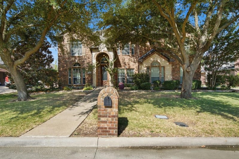 625 Hammond Drive, Mansfield TX 76063 - Photo 2