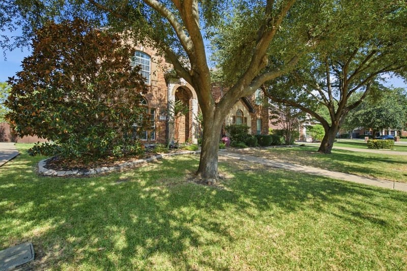 625 Hammond Drive, Mansfield TX 76063 - Photo 3