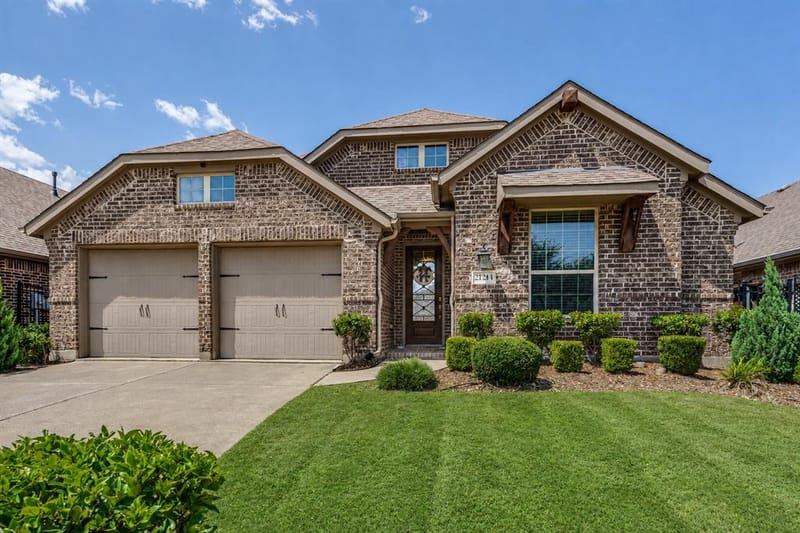2124 Bishop Barrel Lane, St. Paul TX 75098