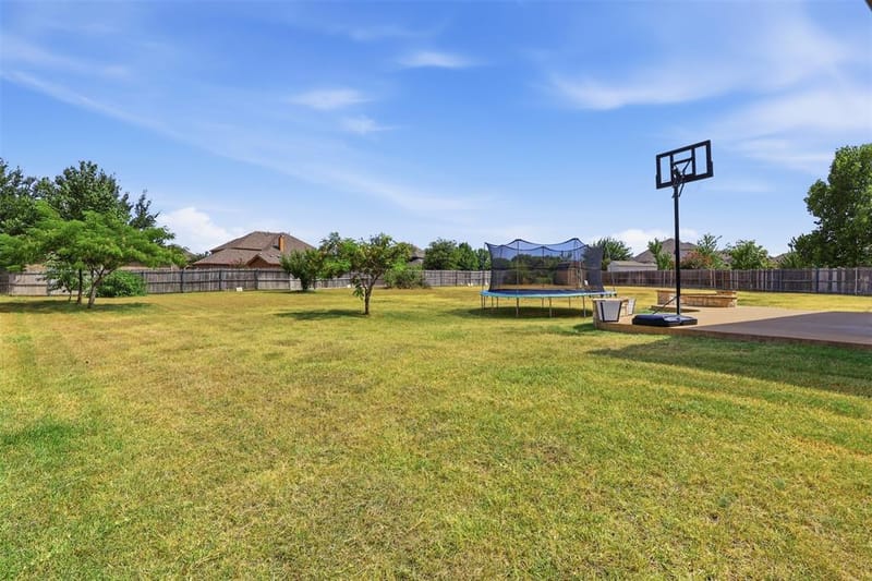 1517 Fence Post Drive, Fort Worth TX 76052 - Photo 3