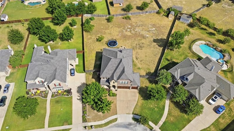 1517 Fence Post Drive, Fort Worth TX 76052 - Photo 4