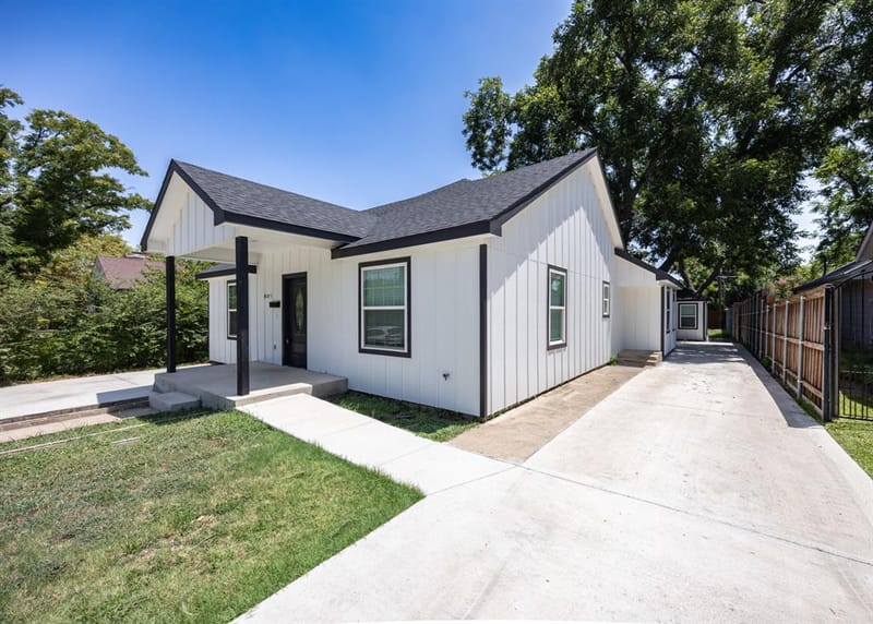 809 Haynes Avenue, Fort Worth TX 76103