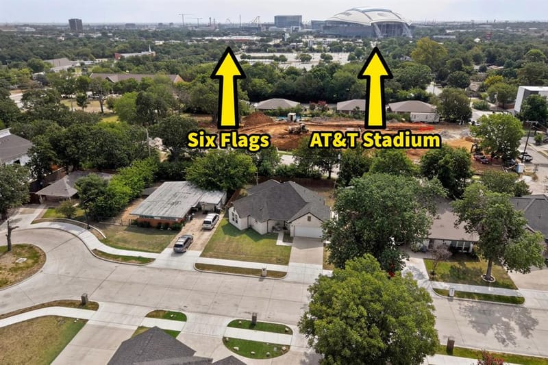 909 Marcellus Court, Arlington TX 76011 - Photo 2