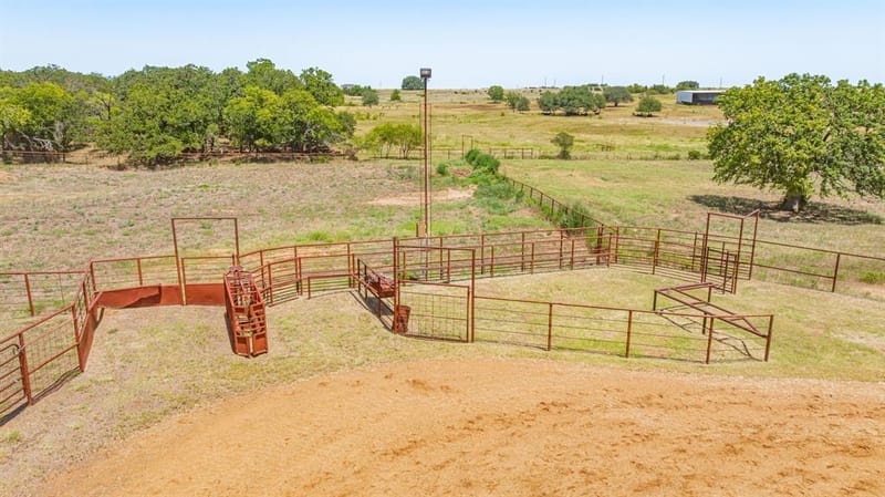 100 - A County Road 519, Stephenville TX 76401 - Photo 15