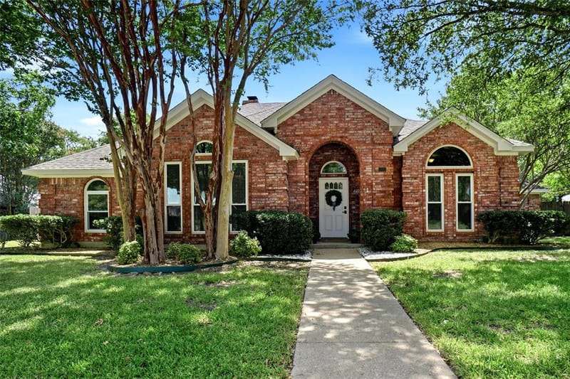1321 Oak Harbor Boulevard, Azle TX 76020