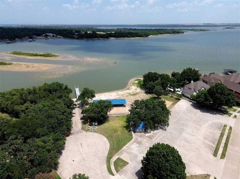 1321 Oak Harbor Boulevard, Azle TX 76020 - Photo 30