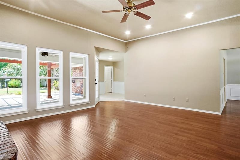 1321 Oak Harbor Boulevard, Azle TX 76020 - Photo 4