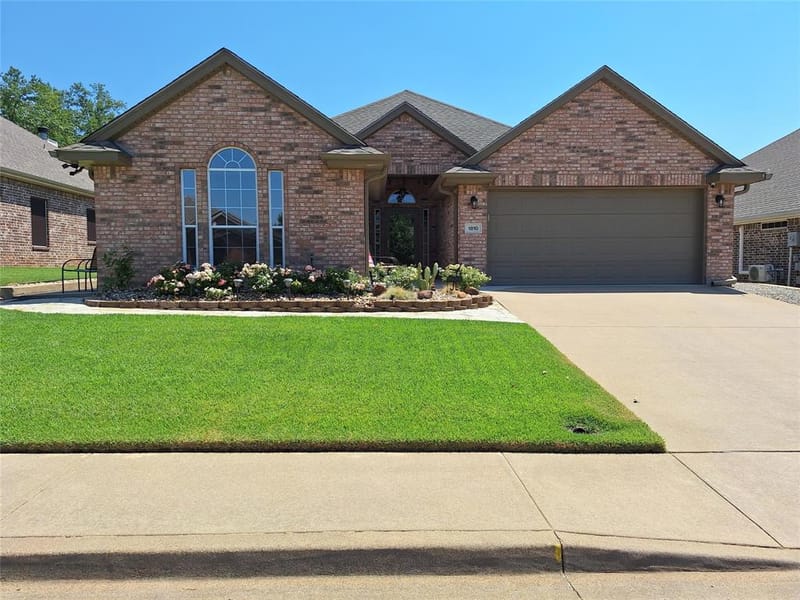 1810 Park Place, Mineola TX 75773