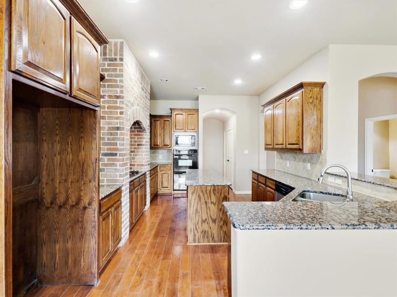1208 Catherine Lane, Burleson TX 76028 - Photo 16