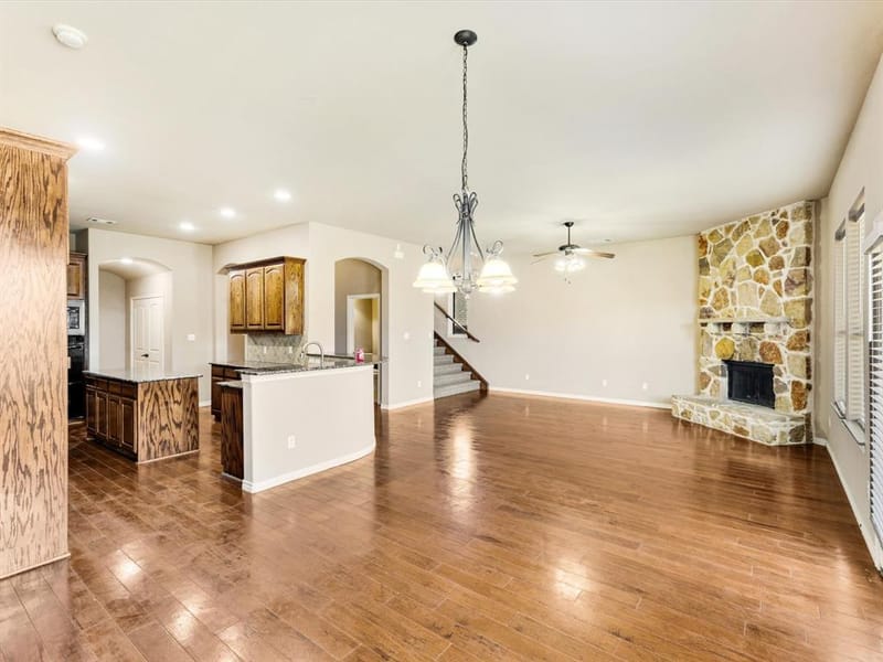 1208 Catherine Lane, Burleson TX 76028 - Photo 18