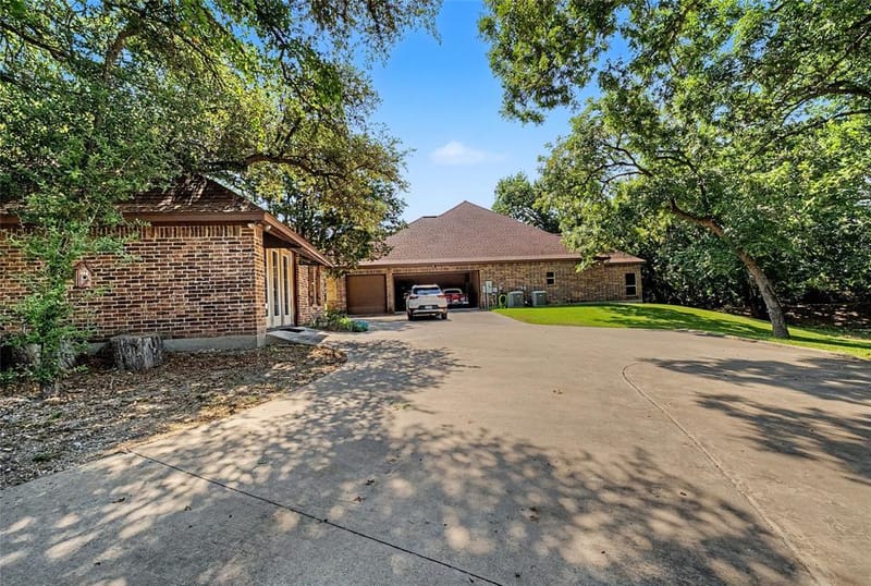 127 Cedar Bluff Court, Aledo TX 76008 - Photo 34