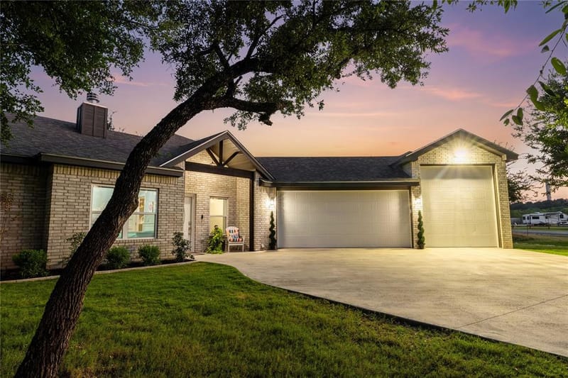 7274 Feather Bay Boulevard, Brownwood TX 76801 - Photo 9