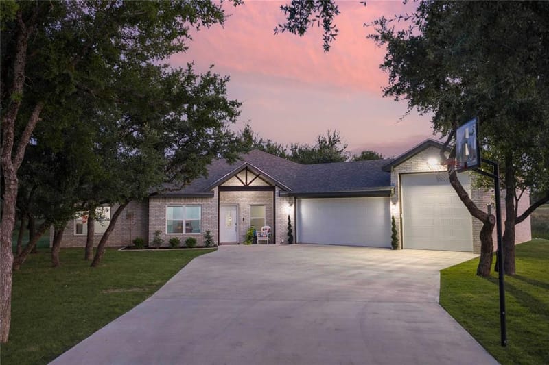 7274 Feather Bay Boulevard, Brownwood TX 76801 - Photo 8