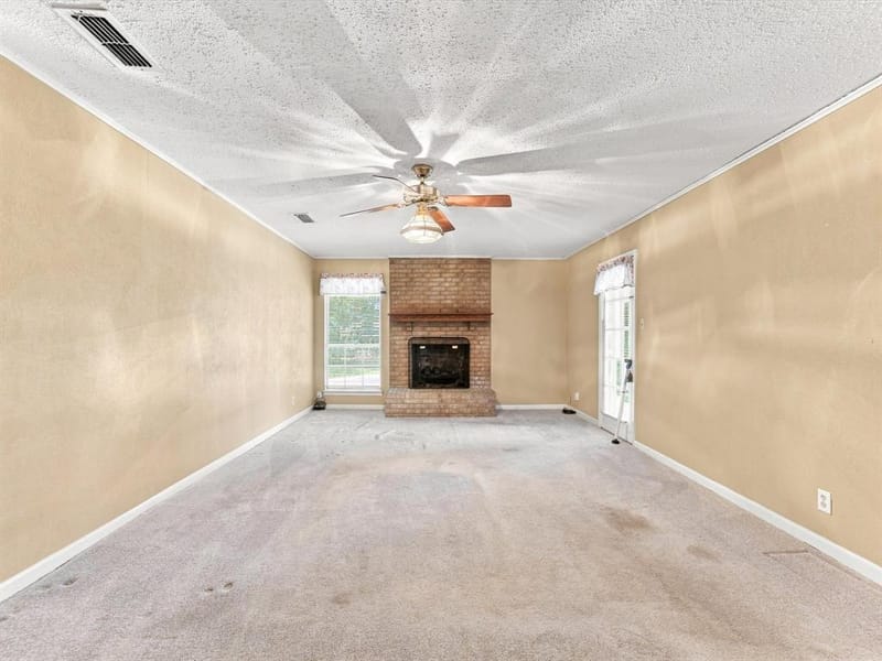 613 Cooper Street, Ennis TX 75119 - Photo 6