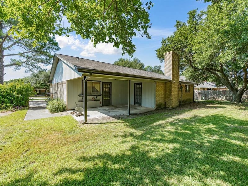 613 Cooper Street, Ennis TX 75119 - Photo 29