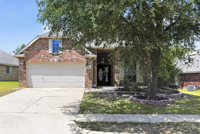 6819 Woodcrest Lane, Sachse TX 75048