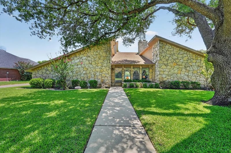 4001 Snow Creek Drive, Fort Worth TX 76008 - Photo 2