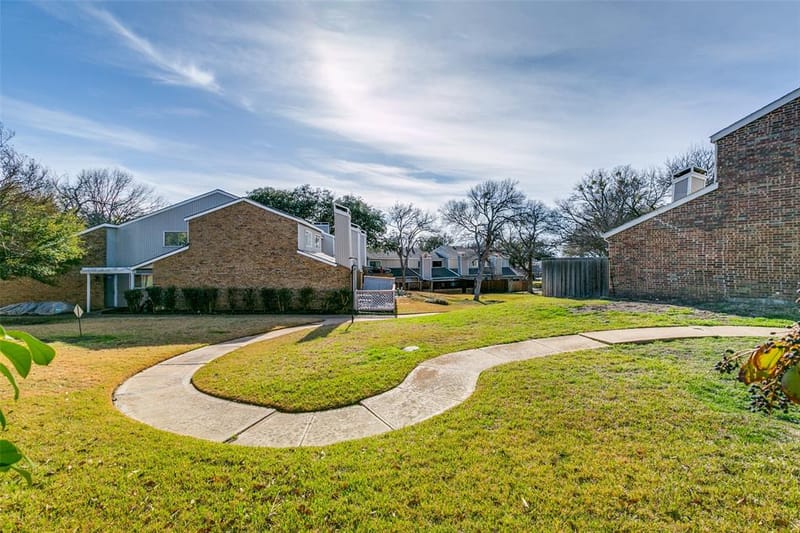2112 MistyMeadow Court, Carrollton TX 75006 - Photo 25