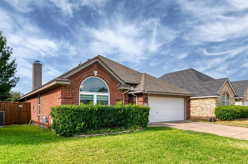 9094 Saranac Trail, Fort Worth TX 76118 - Photo 2