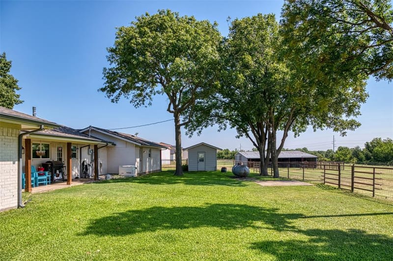 489 Pine Road, Poolville TX 76487 - Photo 31