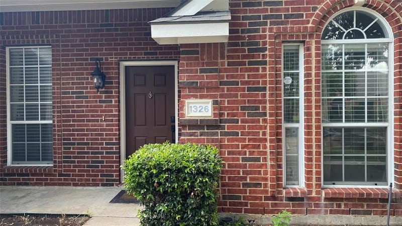 1326 Kingsley Court, Allen TX 75013 - Photo 2