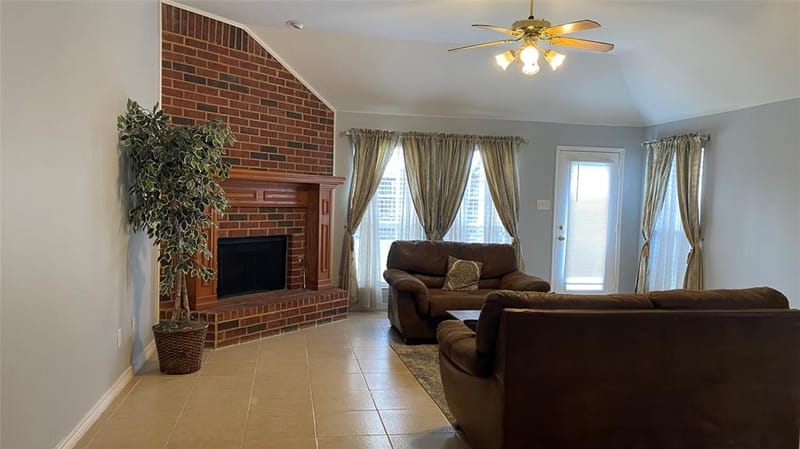1326 Kingsley Court, Allen TX 75013 - Photo 7
