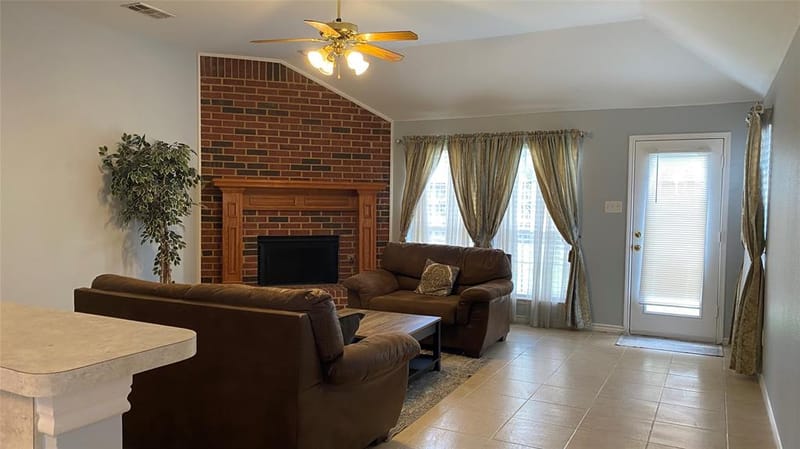 1326 Kingsley Court, Allen TX 75013 - Photo 8