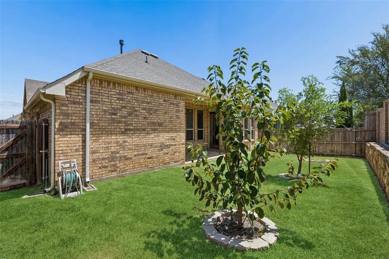 338 Wyndale Drive, Lewisville TX 75056 - Photo 24