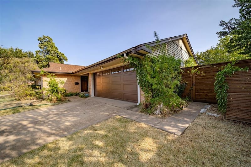 11030 Paddock Circle, Dallas TX 75238 - Photo 18