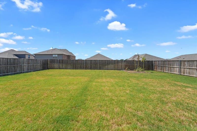 517 Brook View Drive, Van Alstyne TX 75495 - Photo 16