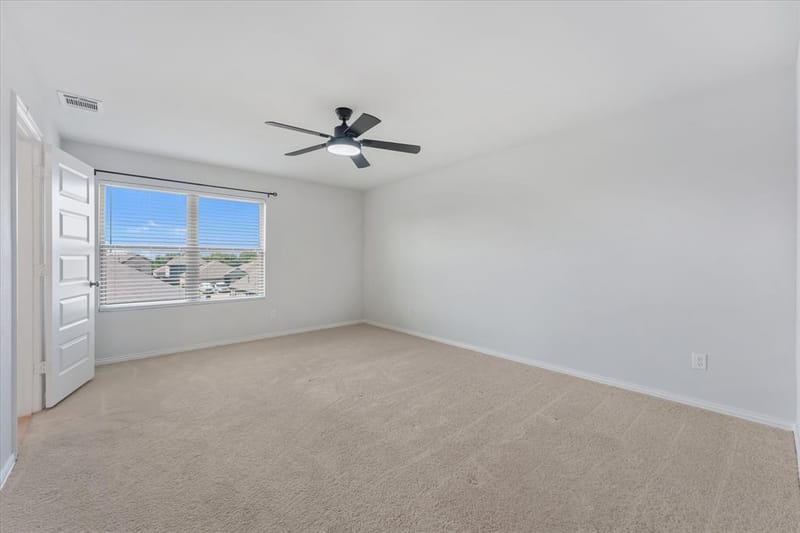 517 Brook View Drive, Van Alstyne TX 75495 - Photo 8