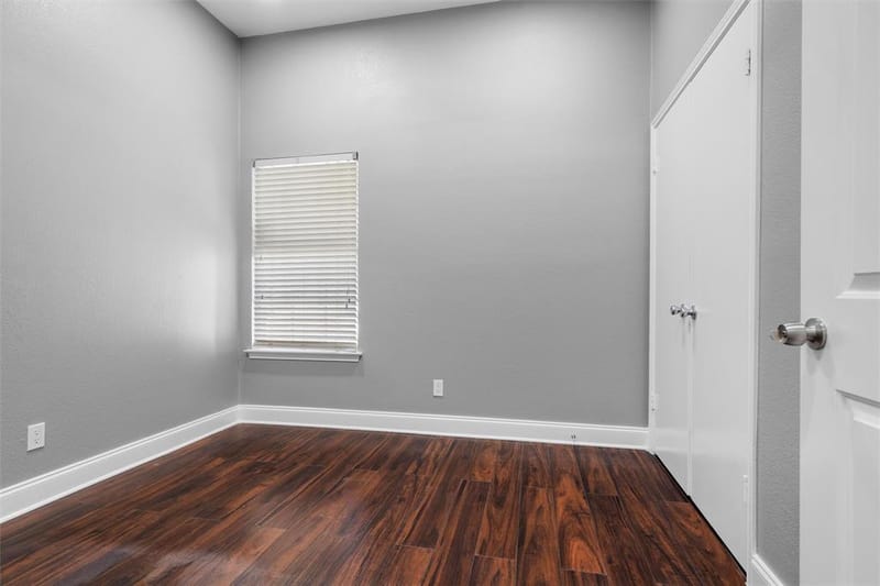 2401 Bennington Drive, Arlington TX 76018 - Photo 13