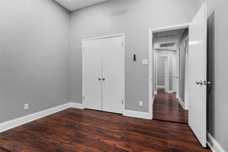 2401 Bennington Drive, Arlington TX 76018 - Photo 17
