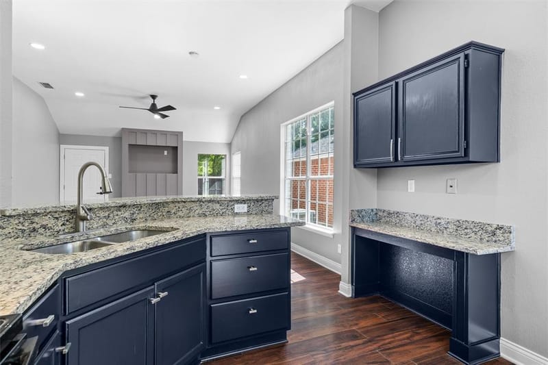 2401 Bennington Drive, Arlington TX 76018 - Photo 10