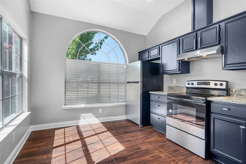 2401 Bennington Drive, Arlington TX 76018 - Photo 11