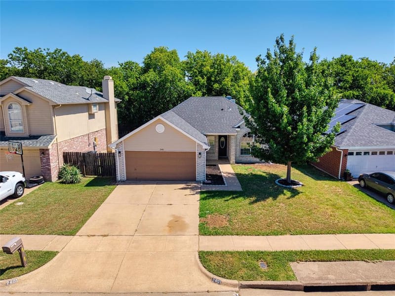 2401 Bennington Drive, Arlington TX 76018 - Photo 31