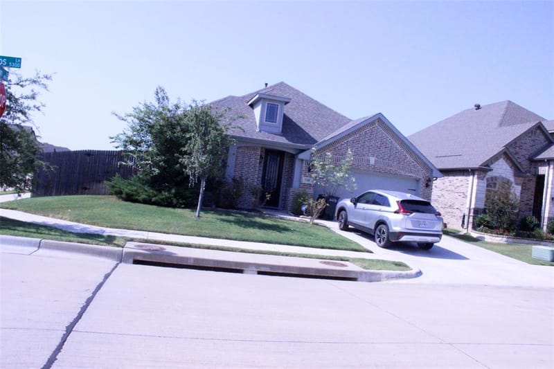 5301 Brazos Lane, Denton TX 76226 - Photo 2