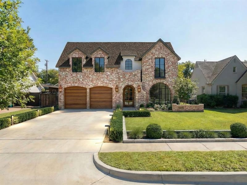 6848 Clayton Avenue, Dallas TX 75214