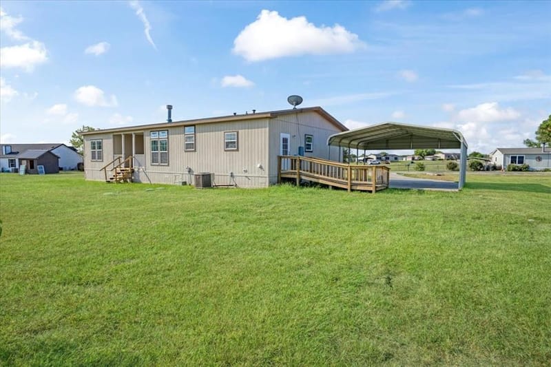 121 Bandana Drive, Southmayd TX 76273 - Photo 4