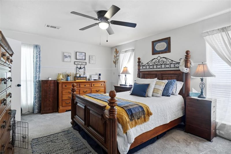 902 Meadowcreek Street, Krum TX 76249 - Photo 9